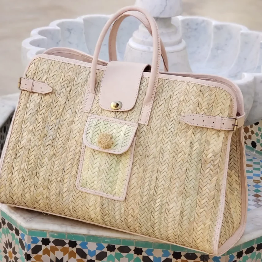 stylish travel basket handcraft with palm leaf and leather BEIGE